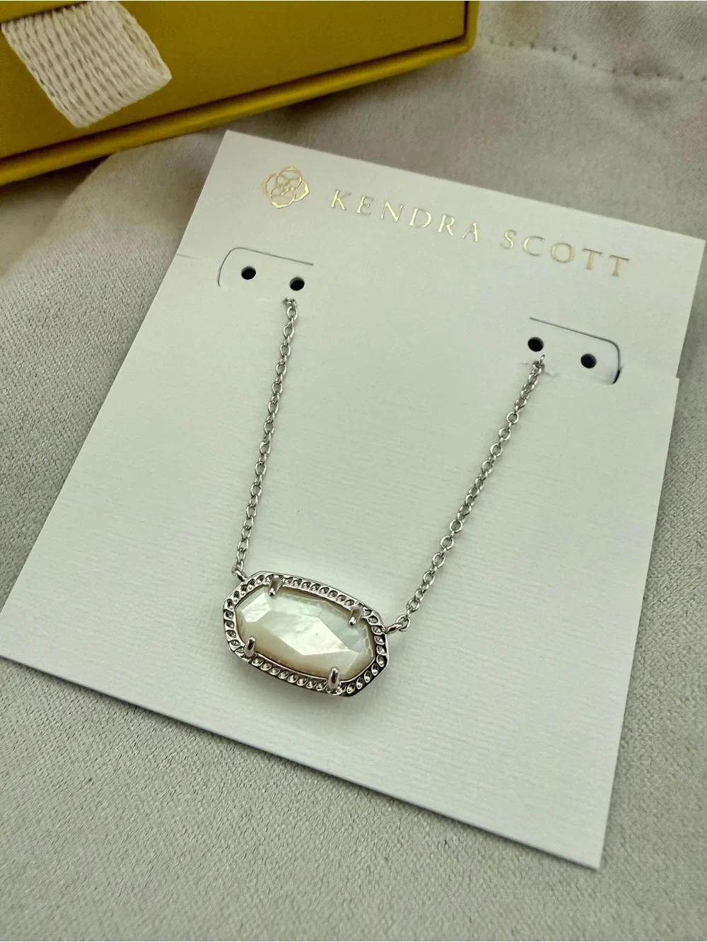NWT Kendra Scott Elisa Silver Pendant Necklace in Ivory Mother-of-Pearl